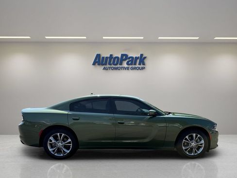 Used 2022 Dodge Charger SXT w/ Cold Weather Package AWD/4WD image 9