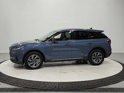 Used 2023 Lincoln Corsair AWD w/ Equipment Group 101A image 4