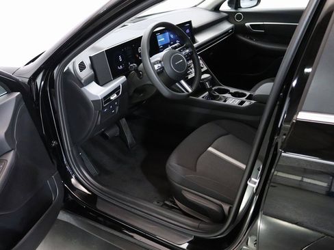 Used 2025 Hyundai Sonata SE image 14