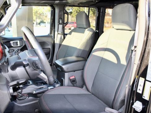 Used 2018 Jeep Wrangler Unlimited Rubicon image 6