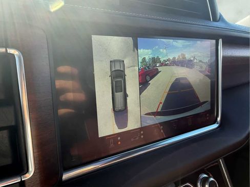 Used 2024 GMC Yukon Denali Ultimate image 17