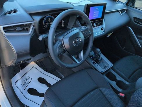Certified 2026 Toyota Corolla Cross SE image 12