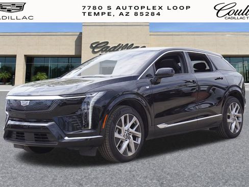 New 2025 Cadillac Optiq Luxury 2 image 4