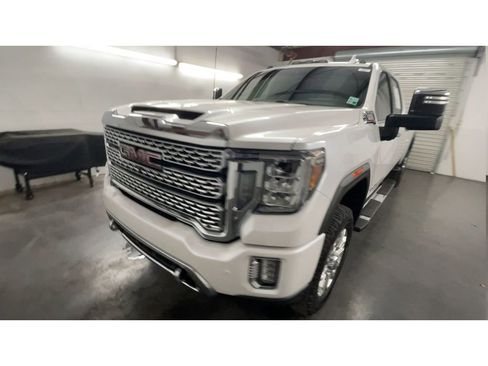 Used 2020 GMC Sierra 3500 Denali w/ Denali Ultimate Package image 4