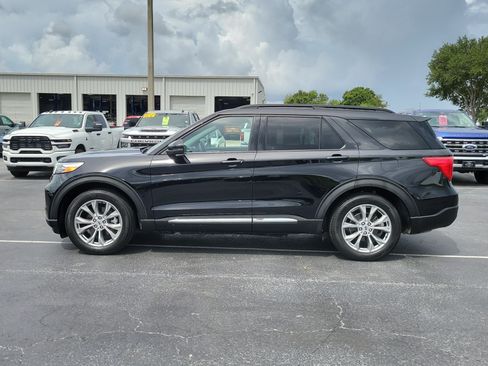 Certified 2023 Ford Explorer XLT w/ Equipment Group 202A RWD image 6