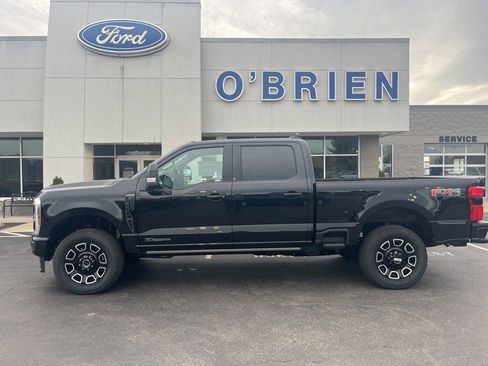 New 2025 Ford F250 Platinum image 2