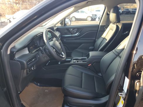 New 2026 Lincoln Corsair Premiere image 12