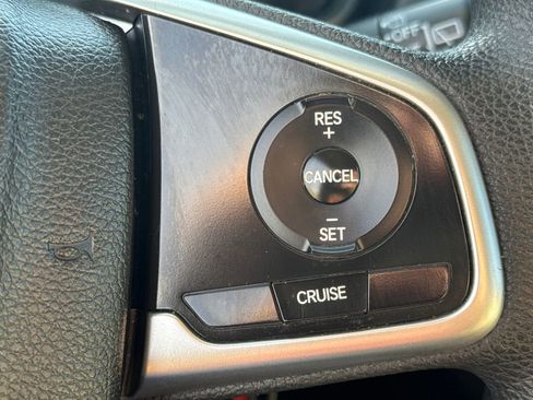 Used 2017 Honda CR-V LX image 31