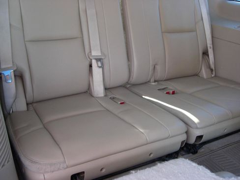 Used 2013 Chevrolet Tahoe LTZ image 19