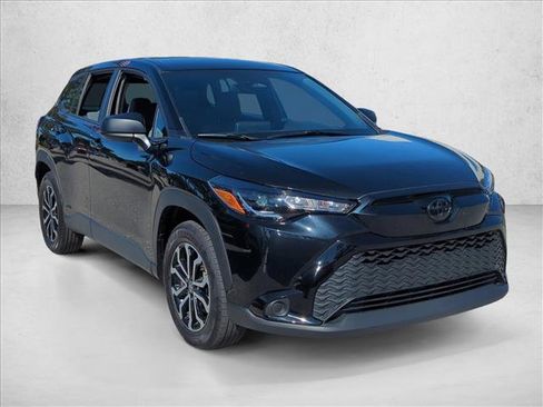 Used 2024 Toyota Corolla Cross S image 3