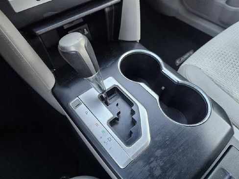 Used 2013 Toyota Camry LE FWD image 21