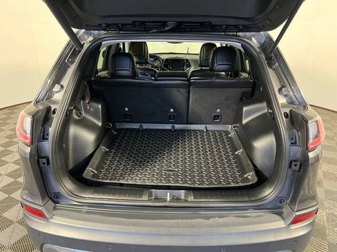 Certified 2019 Jeep Cherokee Limited w/ Trailer Tow Group AWD/4WD image 16