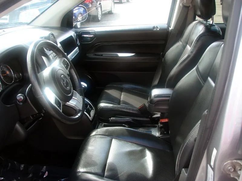Used 2016 Jeep Compass High Altitude FWD image 11