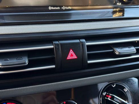 Used 2022 Kia Seltos LX image 30