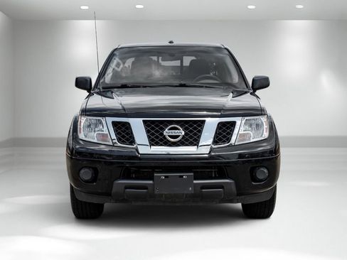 Used 2018 Nissan Frontier SV RWD image 4