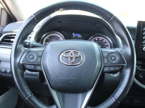 Used 2024 Toyota Camry SE FWD image 15