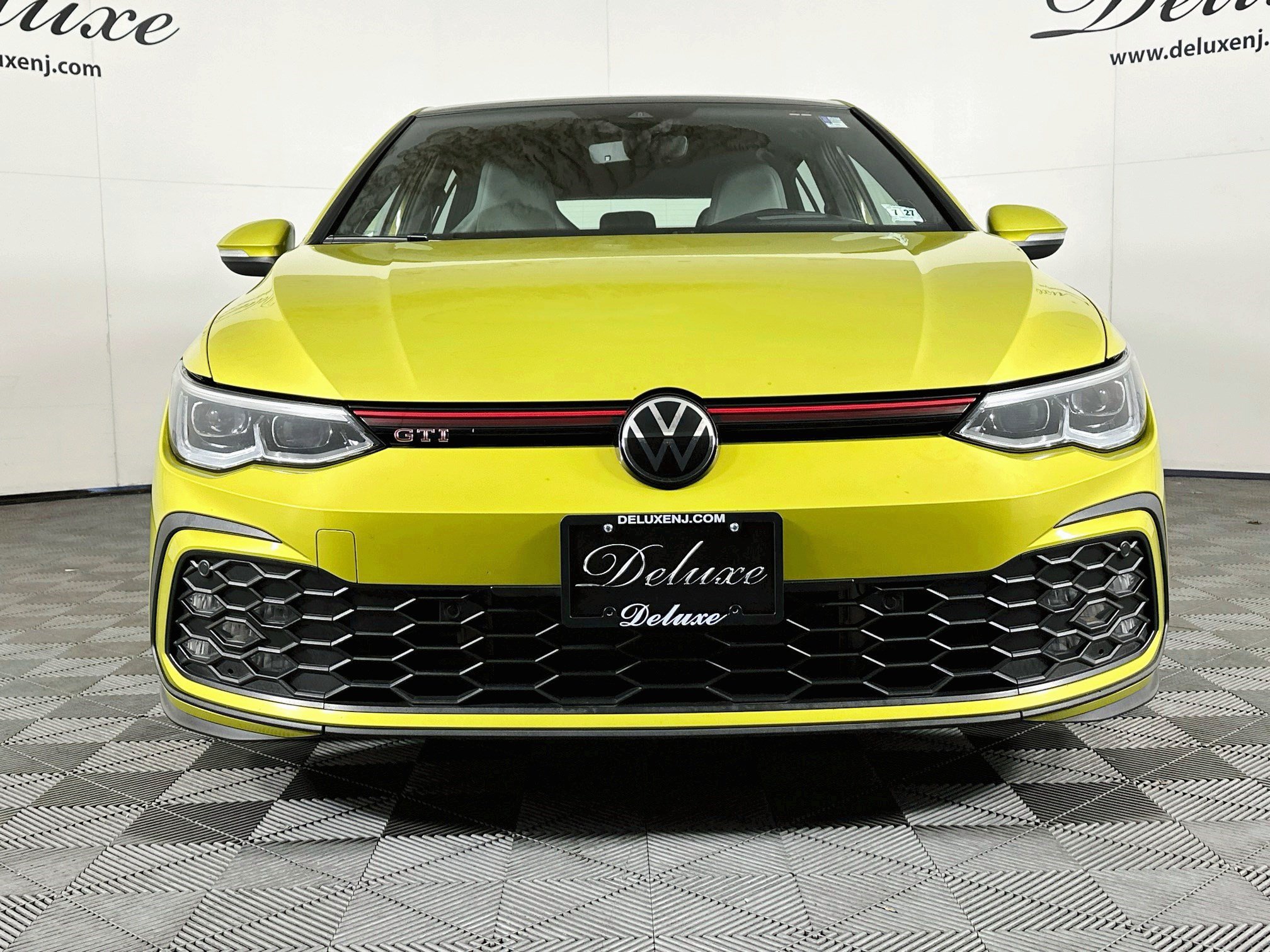 Used 2022 Volkswagen GTI Autobahn FWD image 2