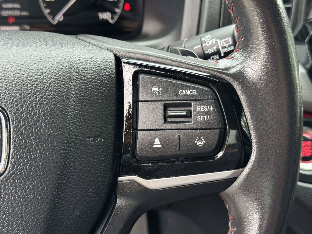 Used 2025 Honda Odyssey Sport-L image 13