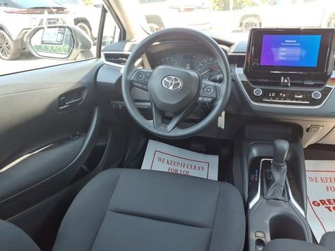 Used 2023 Toyota Corolla LE FWD image 11