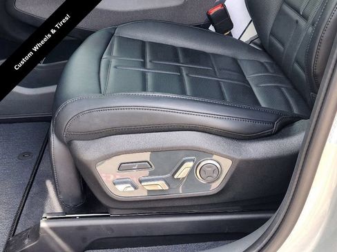 New 2026 Kia EV9 Land w/ Nightfall Edition Package AWD/4WD image 49