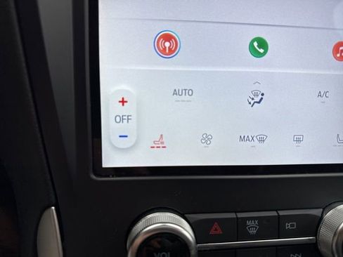 Used 2024 Ford Edge SEL w/ Convenience Package image 27