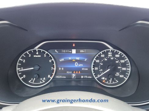 Used 2023 Nissan Maxima Platinum w/ Sport Mat Group FWD image 21