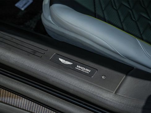 New 2025 Aston Martin Vanquish Coupe image 32