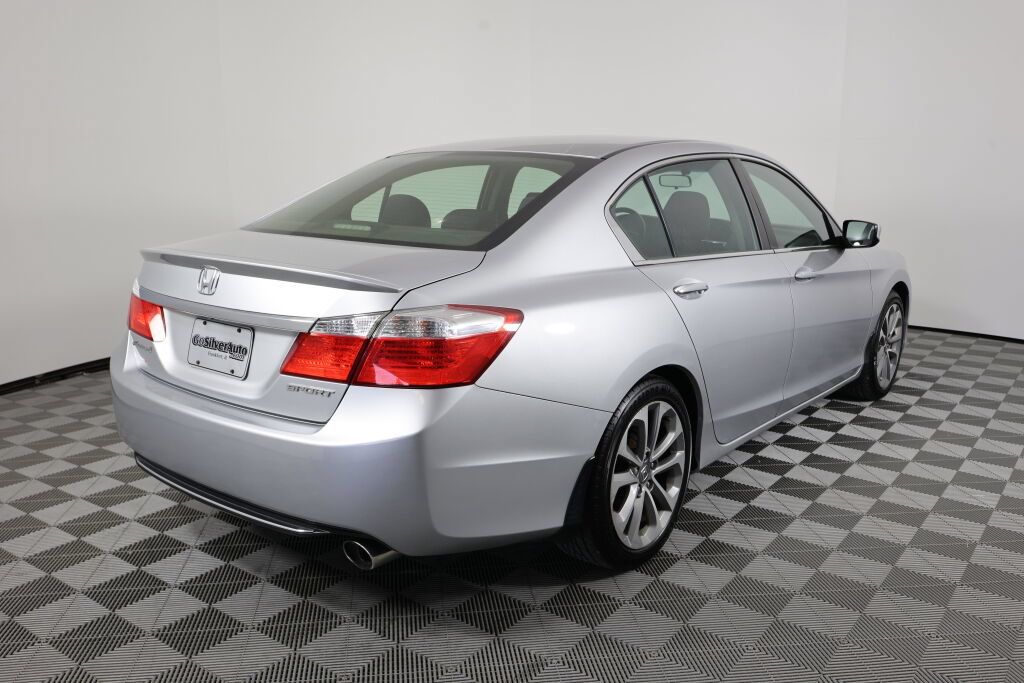 Used 2013 Honda Accord Sport image 2