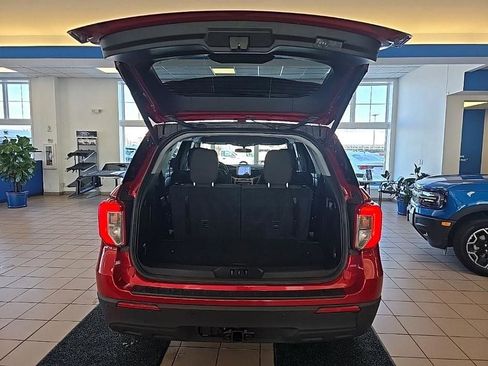 Used 2024 Ford Explorer XLT w/ Class IV Trailer Tow Package image 26