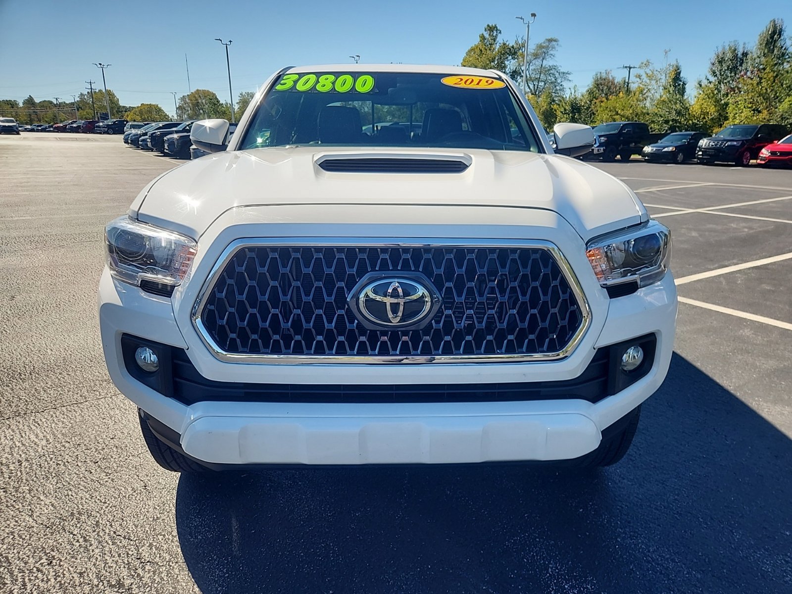 Used 2019 Toyota Tacoma TRD Sport AWD/4WD image 11