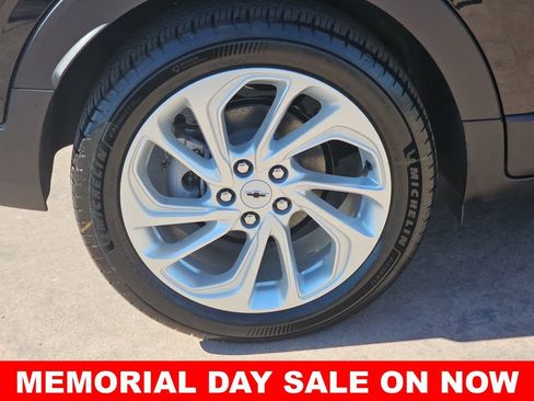 New 2027 Chevrolet Bolt LT w/ Comfort Package FWD image 37