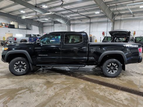 Used 2021 Toyota Tacoma TRD Off-Road w/ TRD Premium Off Road Package image 5