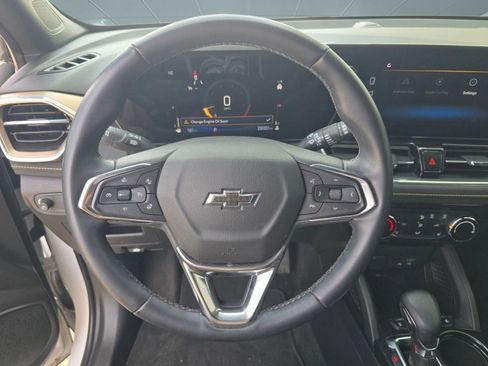 Used 2024 Chevrolet TrailBlazer ACTIV w/ Driver Confidence Package image 4