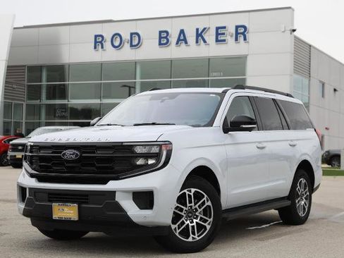 Certified 2025 Ford Expedition Active AWD/4WD image 1
