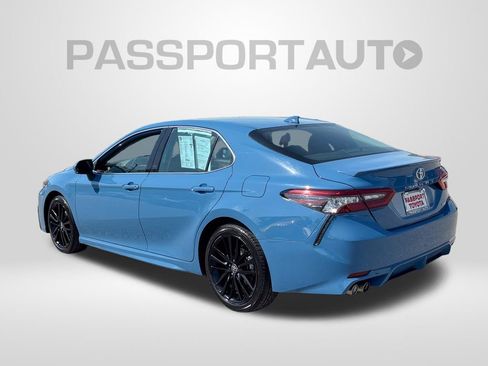 Used 2024 Toyota Camry XSE FWD image 4