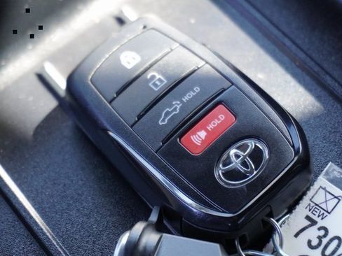 New 2025 Toyota Tundra Limited image 21