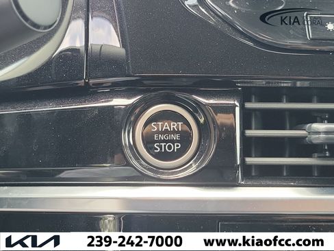 Used 2024 Nissan Pathfinder SL w/ Black Appearance Package FWD image 30