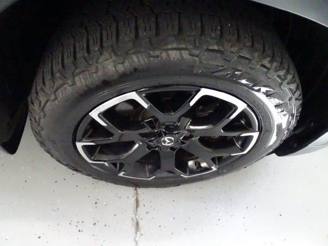Used 2023 MAZDA CX-50 Meridian Edition w/ Apex Package AWD/4WD image 34