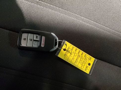 Used 2022 Honda CR-V Special Edition image 31