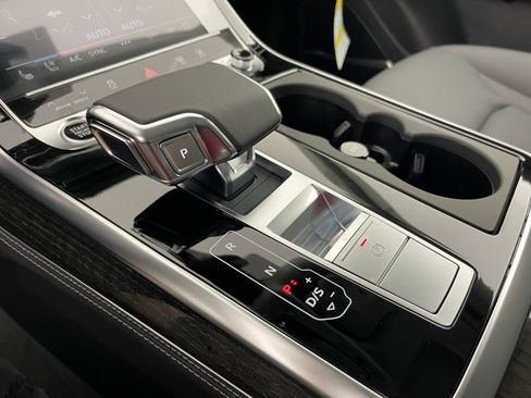 New 2025 Audi Q8 Premium Plus image 37