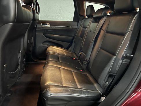 Used 2017 Jeep Grand Cherokee Limited w/ Luxury Group II image 21