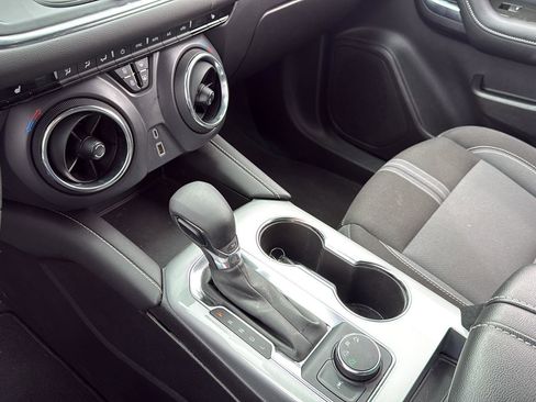 Used 2025 Chevrolet Blazer LT image 17