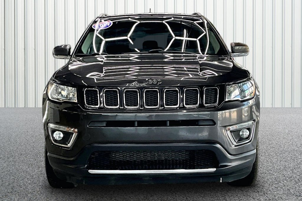 Used 2019 Jeep Compass Limited AWD/4WD image 2