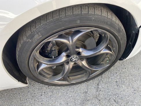 Used 2018 Alfa Romeo Giulia Ti Sport w/ Quick Order Package 22U Sport image 25