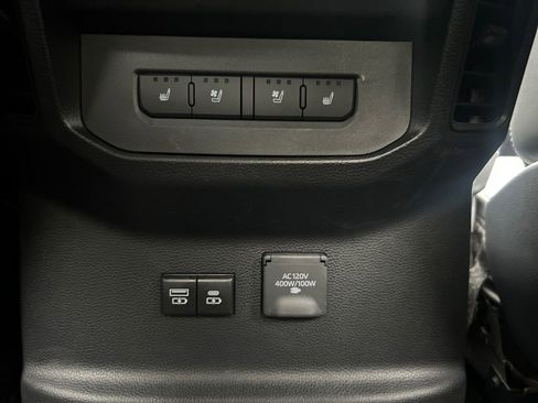 Used 2025 Toyota Tundra Capstone AWD/4WD image 23