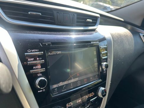 Used 2017 Nissan Murano SV image 24
