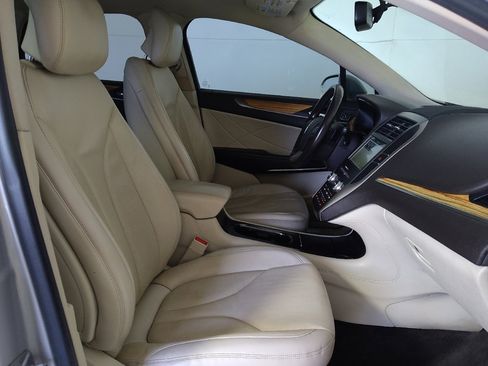 Used 2016 Lincoln MKC Select w/ Select Plus Package AWD/4WD image 21