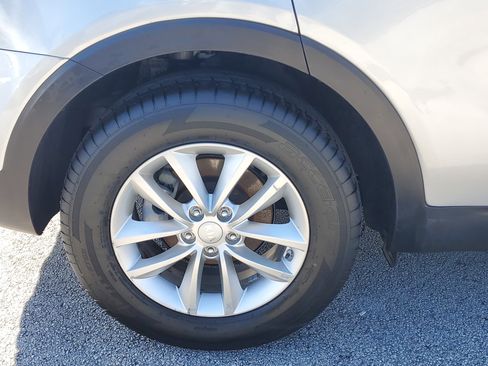 Used 2018 Kia Sorento LX image 8