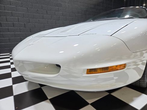 Used 1995 Pontiac Firebird Formula image 17