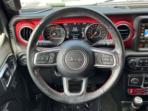 Used 2023 Jeep Wrangler Unlimited Rubicon w/ Cold Weather Group AWD/4WD image 24